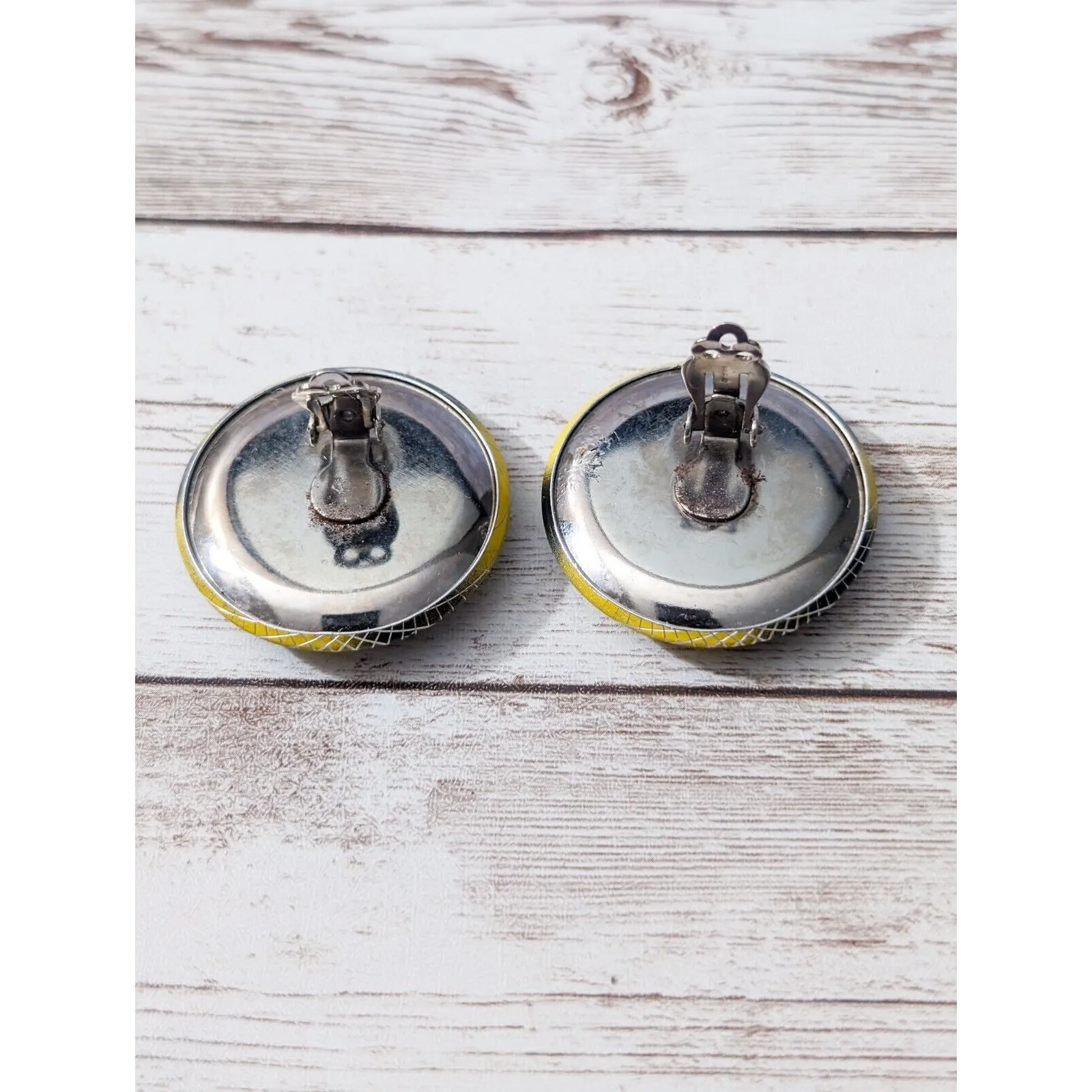 Vintage Clip On Earrings 1 & 3/8" Yellow & Black Large Statement Circle Earrings - Image 5