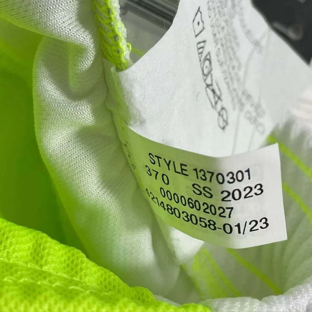 NWT UA Under Armour Women's Baseline 6" Shorts Sz SMALL Fluorescent Green Yellow - Image 9