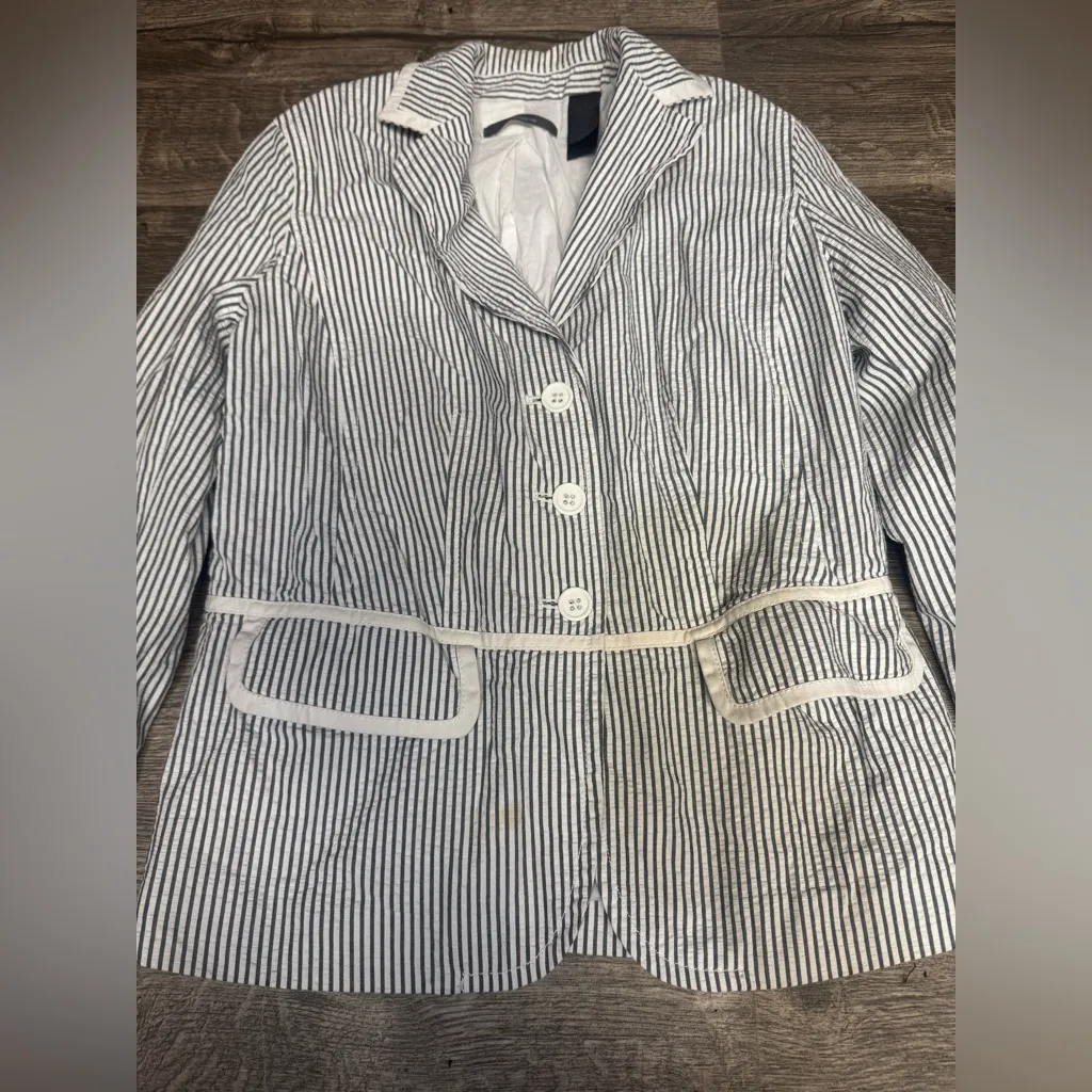Liz Claiborne Monochrome Striped Blazer - Image 3
