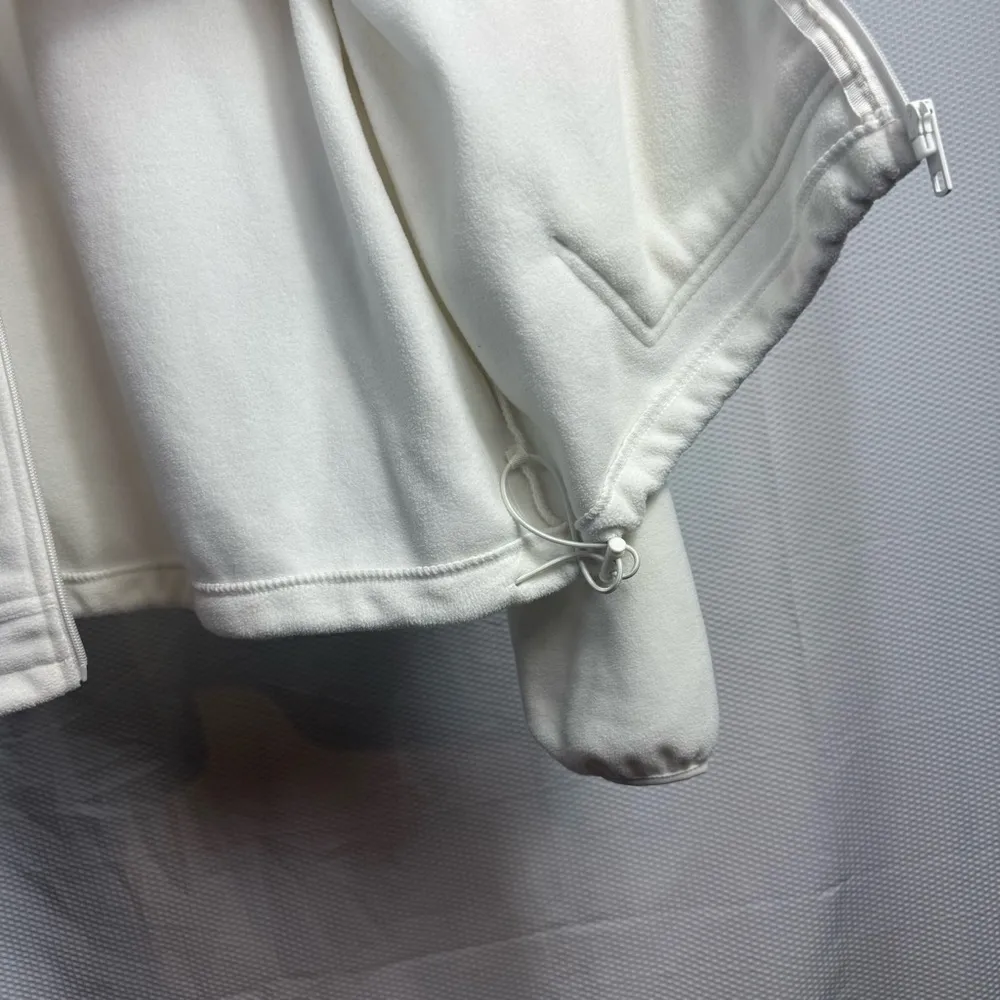 Women's Off White Fleece cropped  Jacket size Large - Image 5