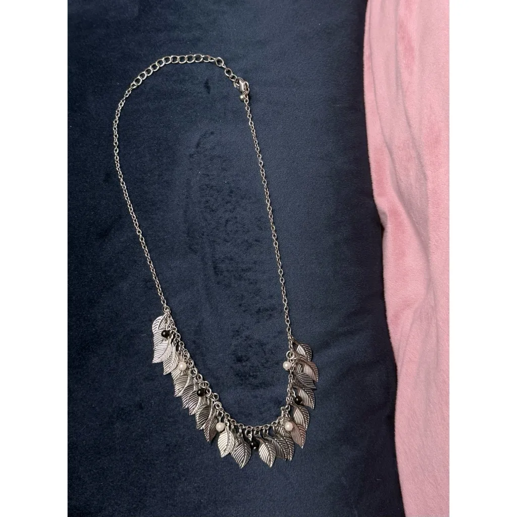 Silver Leaf Charm Bib Necklace Boho Festival Statement Costume Jewelry - Image 4