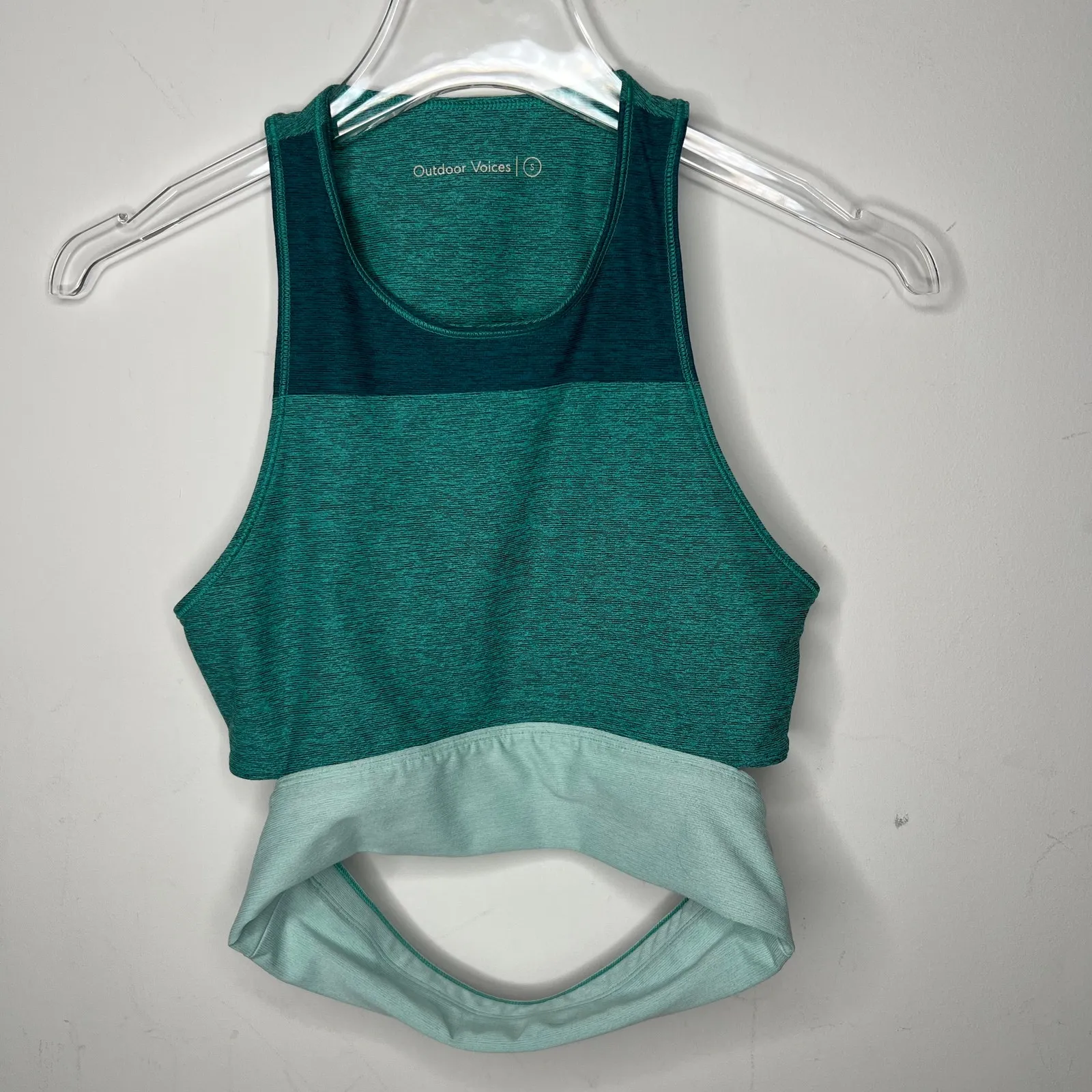 Outdoor Voices Tri-Tone Slash Back Crop Sports Bra Size Small - Image 2