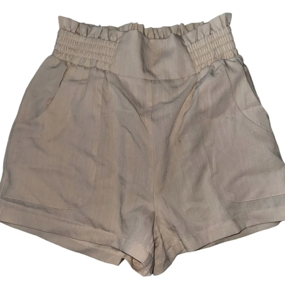 🌼Cream colored tank and shorts set Tan - Image 9