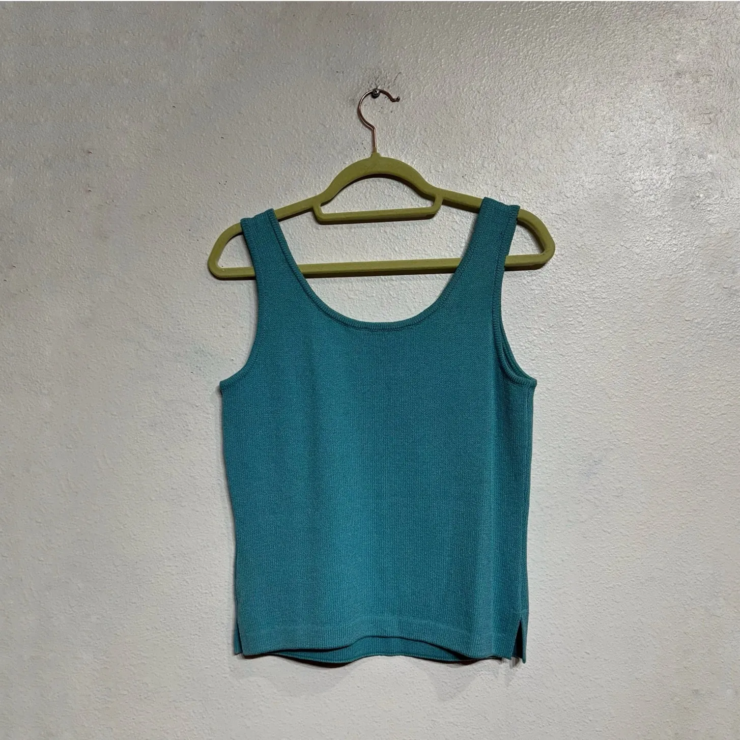 St. John Teal Knit Sleeveless Vintage Blouse Sz 4P - Image 9