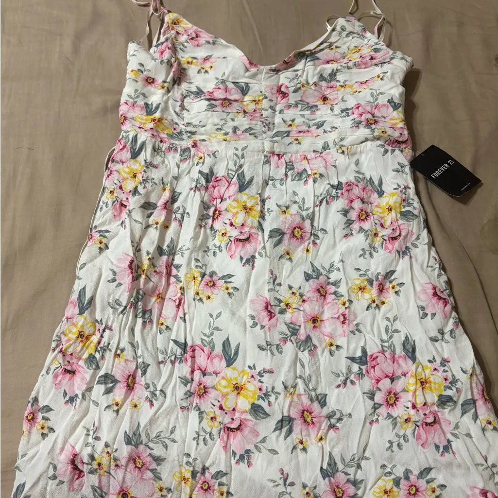 Forever 21 Floral Dress - Image 2