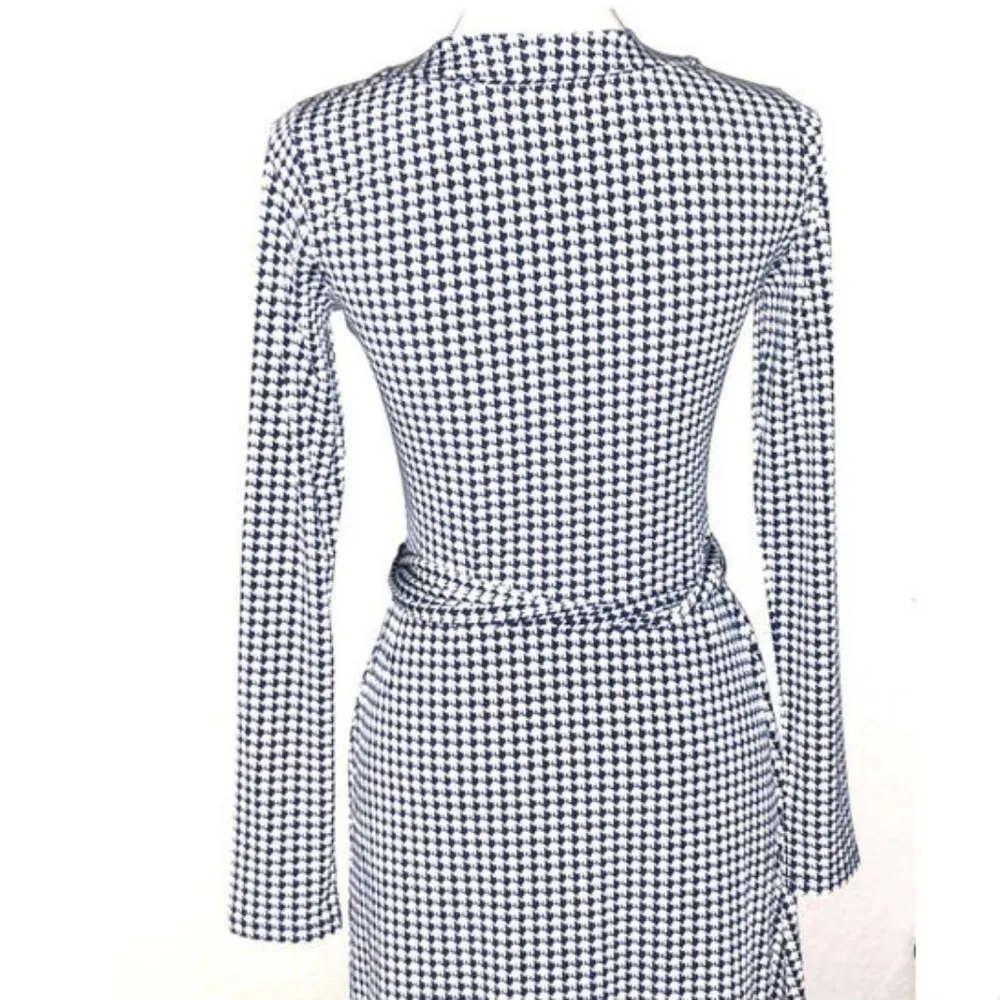 💕BANANA REPUBLIC💕 Elephant Print Wrap Dress - Image 4