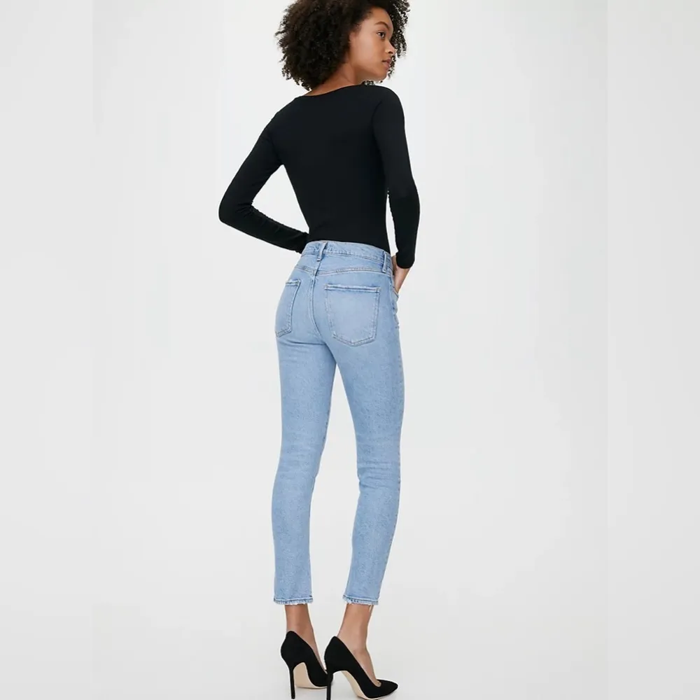 Agolde Toni Mid Rise Light Wash Jeans 29 - Image 4