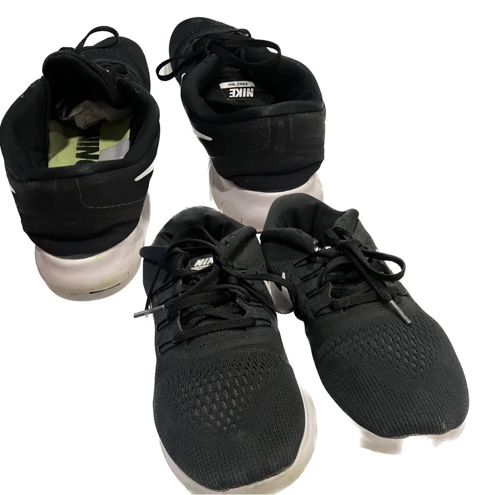 Nike Black “Free Run” Styled Athletic Shoes - Size 11.5 - Image 6