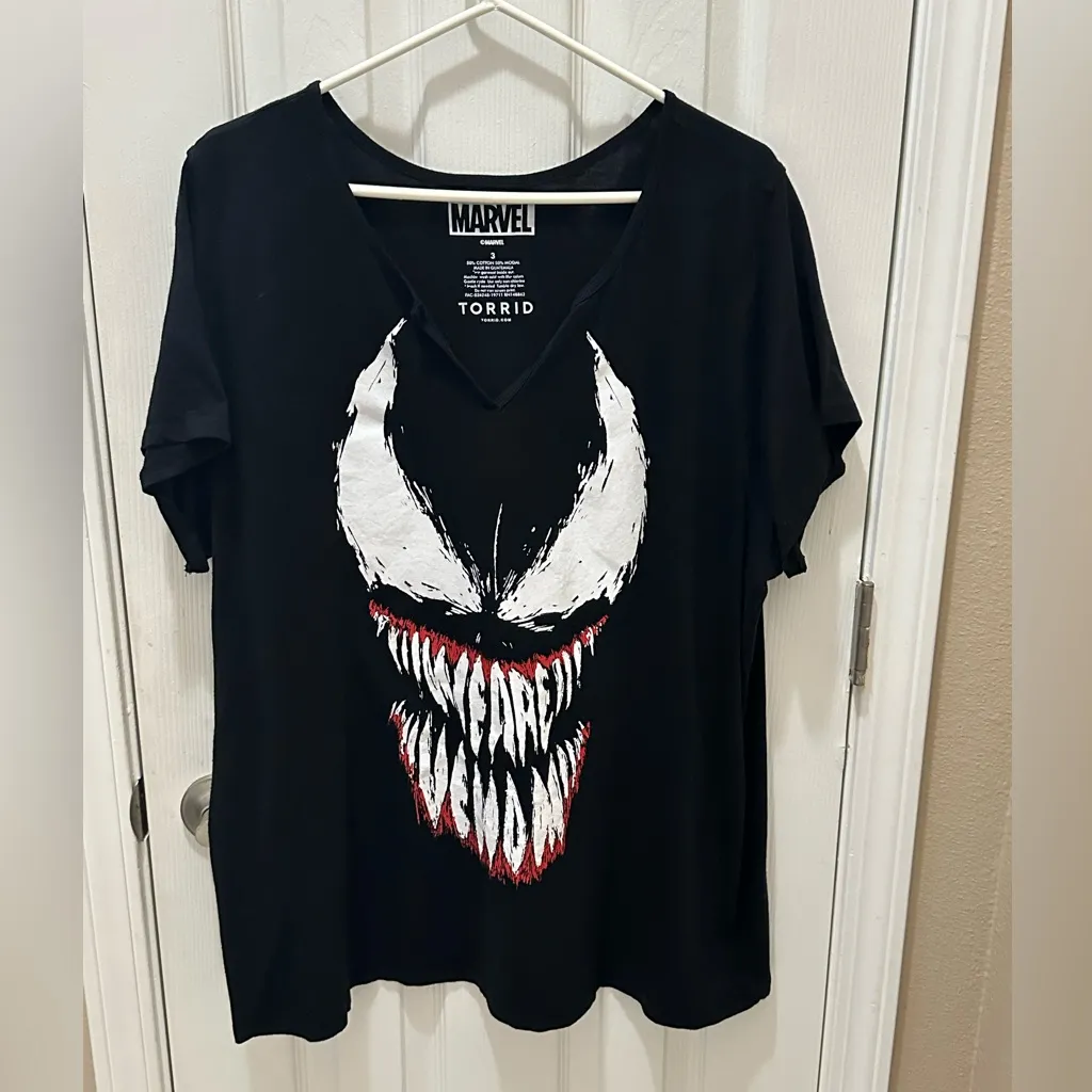 TORRID Marvel We Are Venom Classic Notch Top black size 3X - Image 2