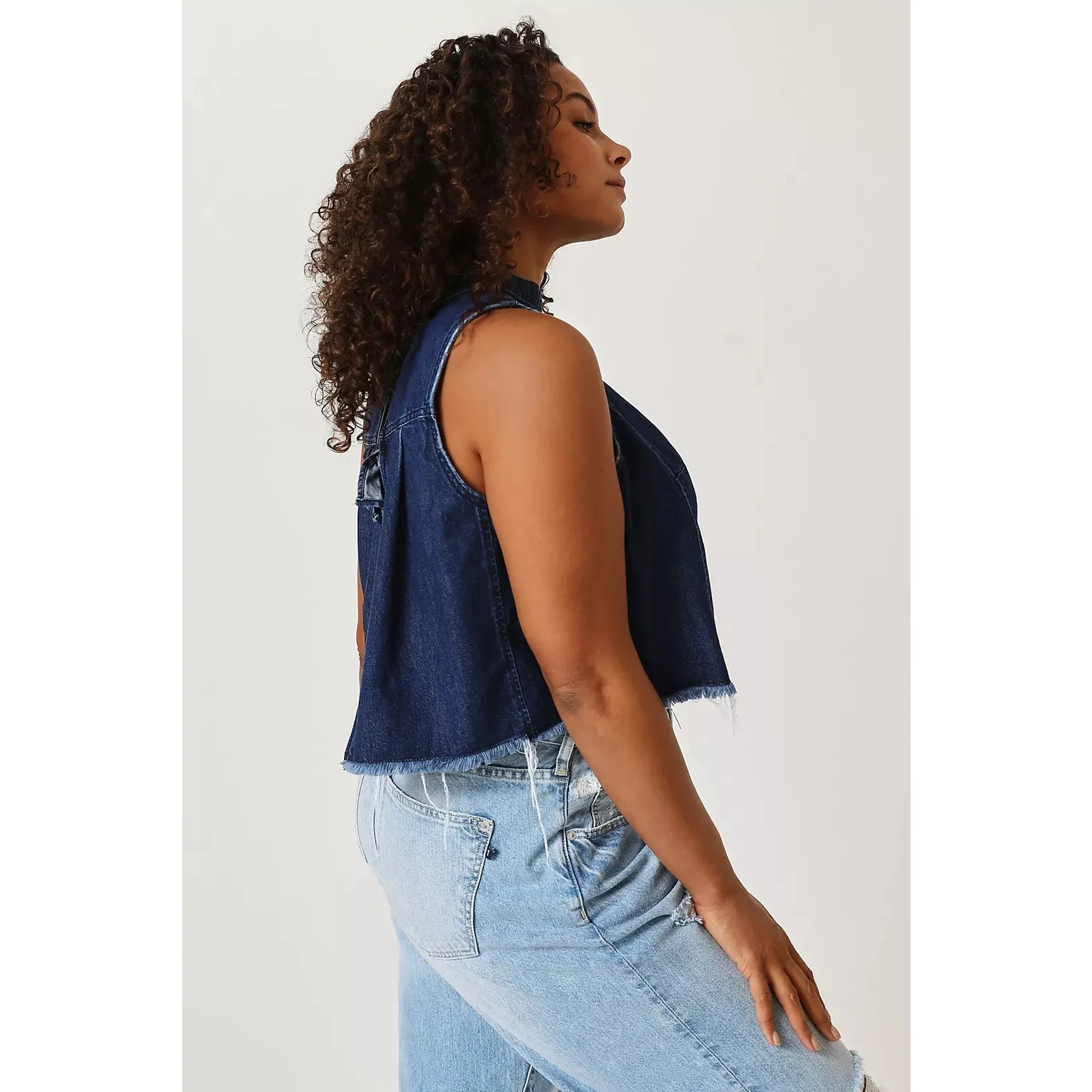 Anthropologie Pilcro Sleeveless Denim Cropped Tank Medium Tie Bow Back Preppy - Image 8