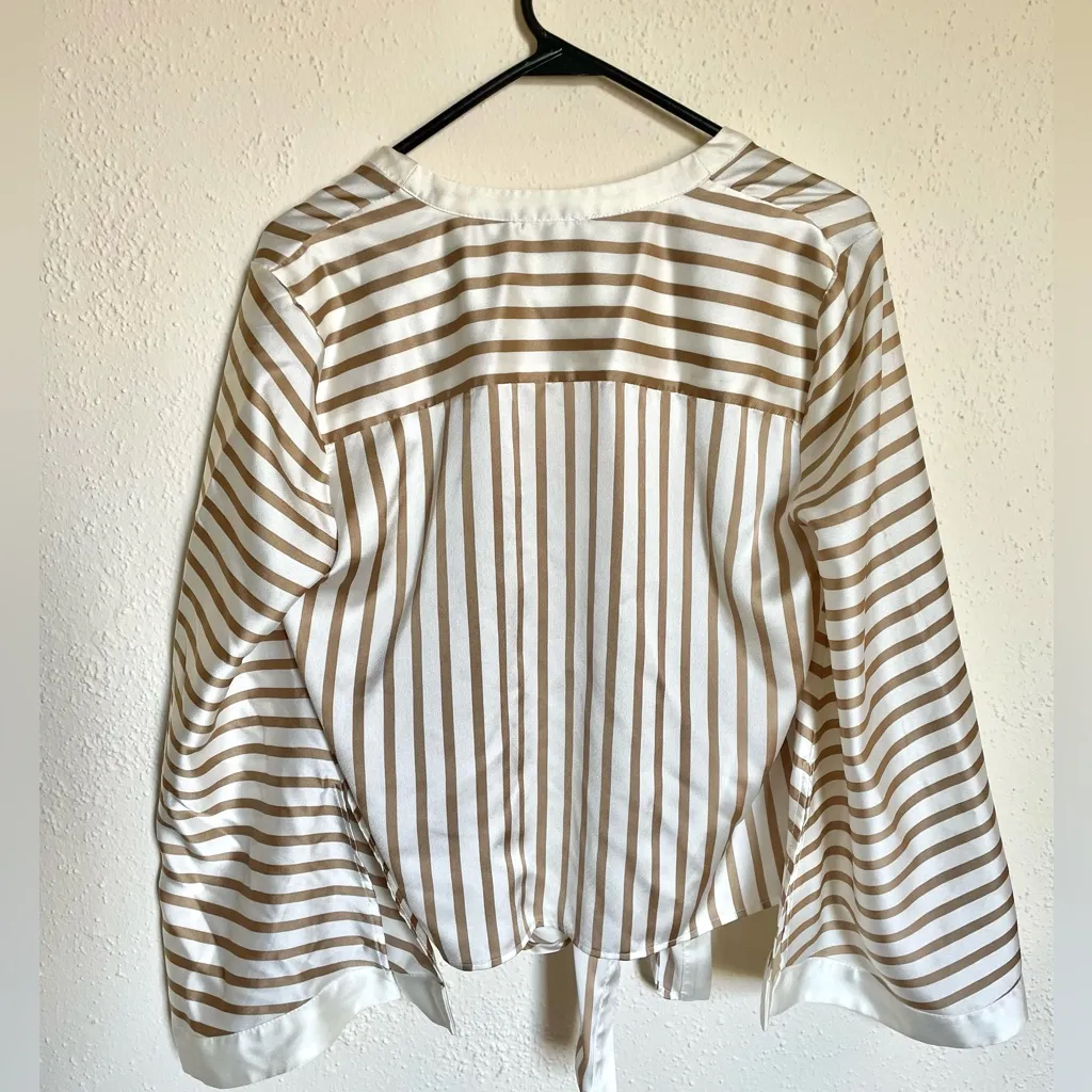 Vince Camuto Button Down Blouse - Image 7