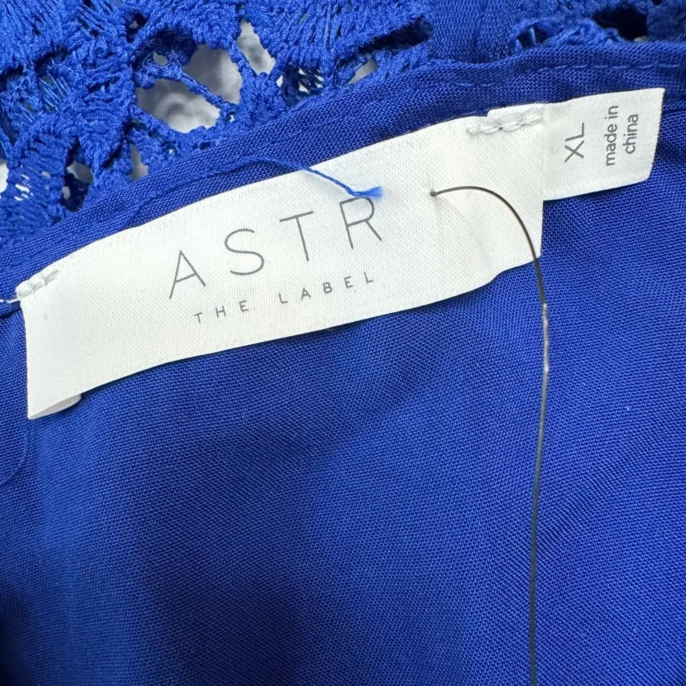 Astr The Label A Line Lace Midi Dress size XL in Colbalt Blue 
Royal Blue - Image 3