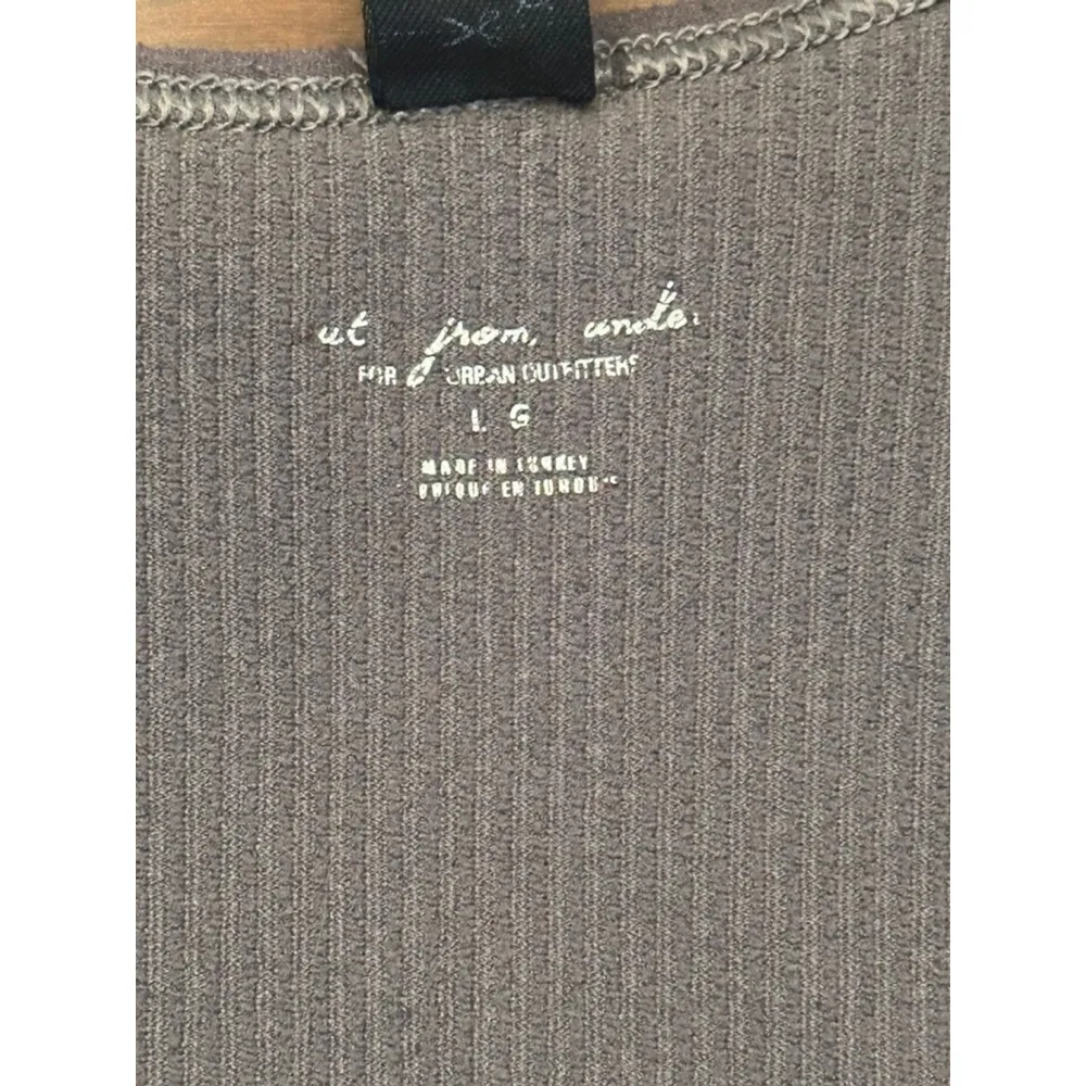 Urban Outfitters Out From Under Large (runs small) Gray Cropped Cami Tank Top - Image 6