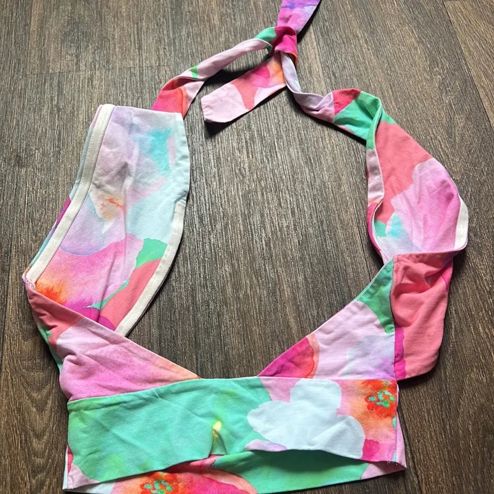 Tiger Mist  Floral Top - Image 4