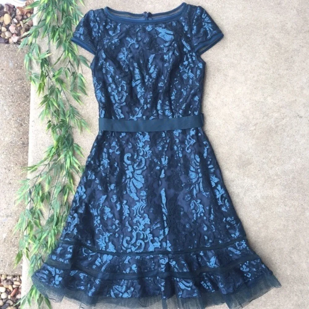 Tadashi Shoji Sequin Floral Brocade Cocktail Dress Womens 4 Navy - Image 2
