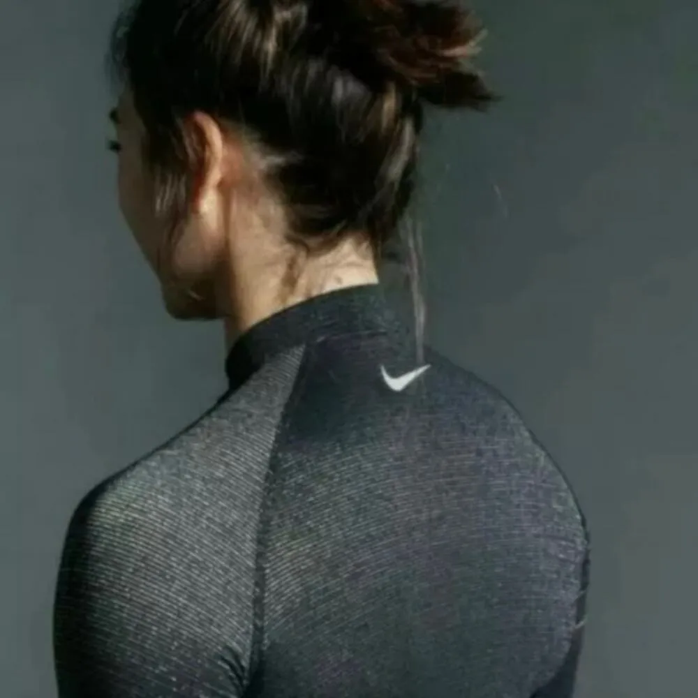 Nike Pro Dri Fit Black Gold Warm Sparkle T-Shirt Fall Athleisure Long Sleeve Tee - Image 2