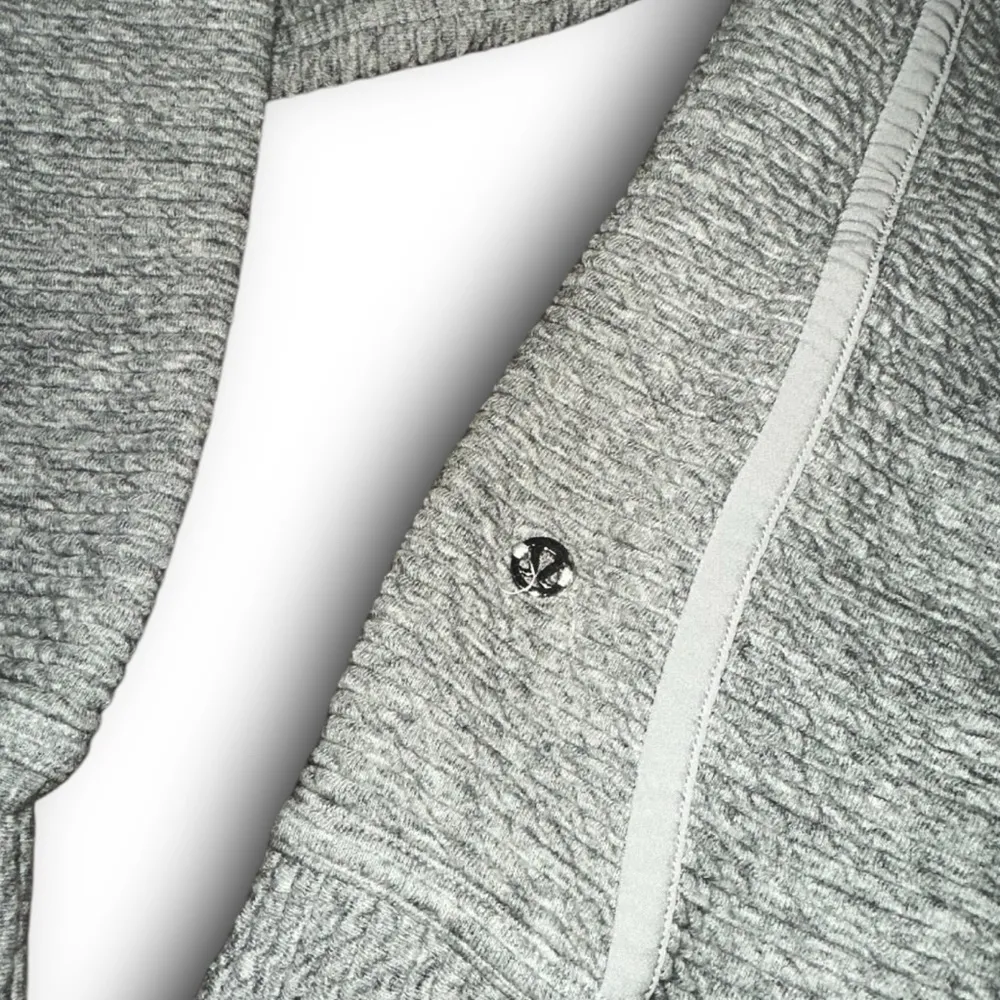 Lululemon on repeat bomber jacket size 2 - Image 7