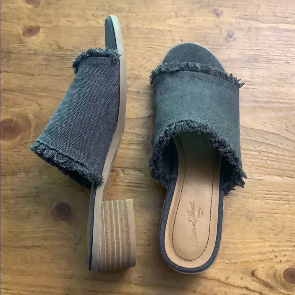 New without tags - fringe mules - (vegan) - Image 2