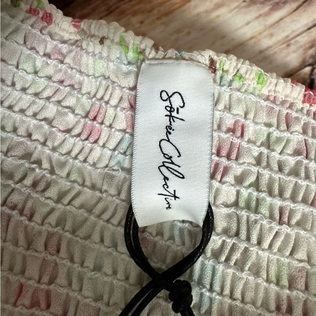 Sokie Collective White Puff Sleeve Ditsy Floral Smocked Top Size M - Image 8