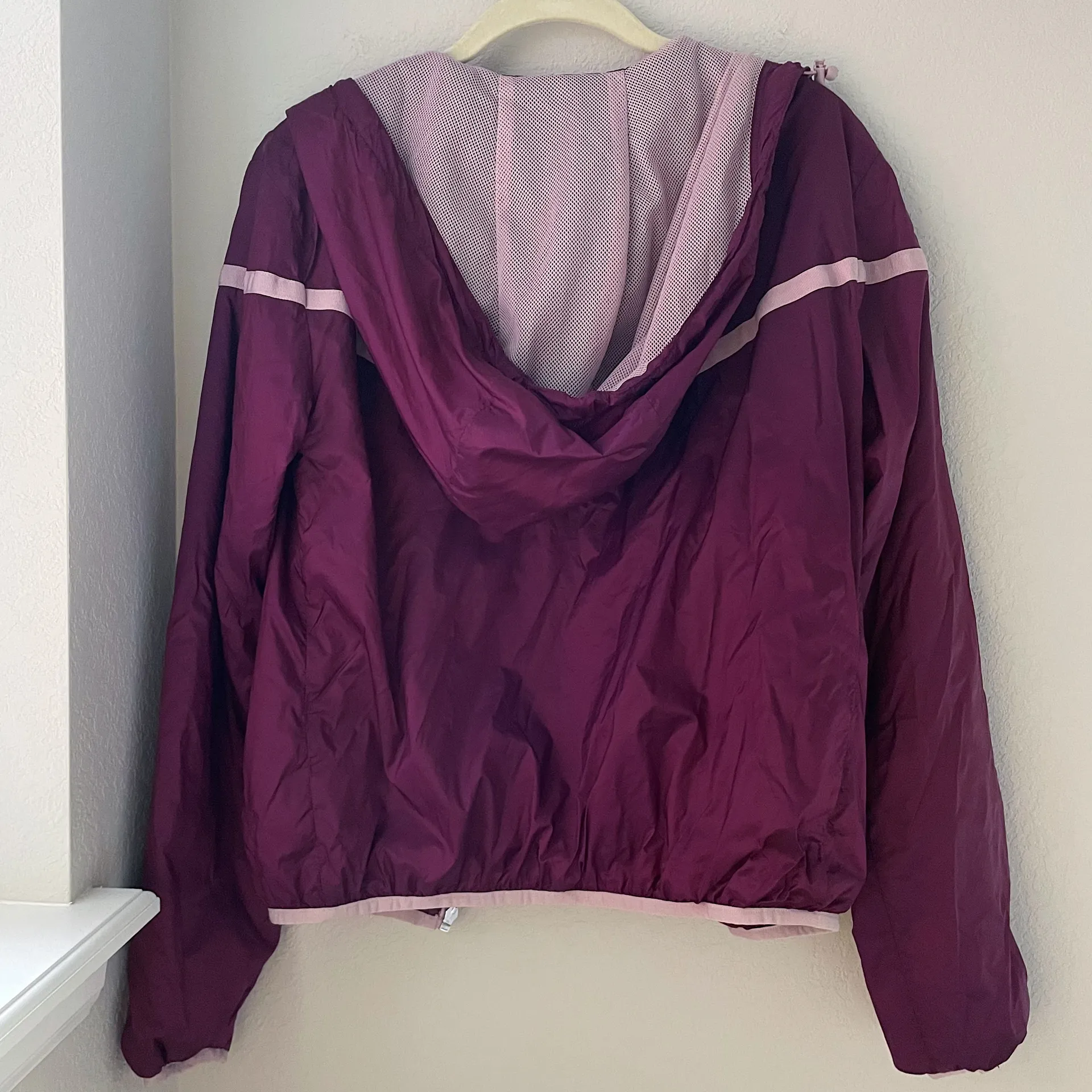 NWOT Windbreaker - Image 9