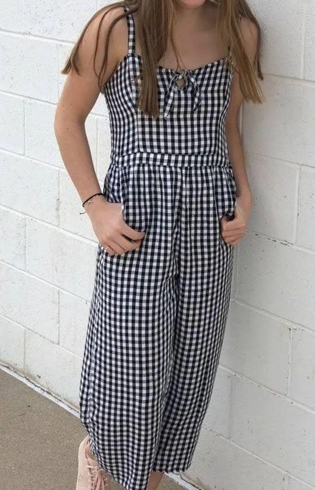 Hollister Cropped Gingham Jumpsuit with tie front - Image 4