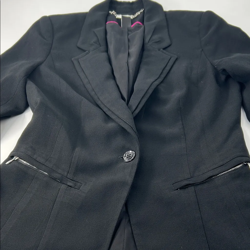Sophisticated Black Women's Blazer Size 2 - Image 13