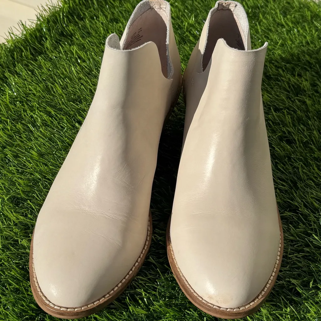 Kelsi Dagger Brooklyn Women's Ankle Boots Size 9 - Image 2