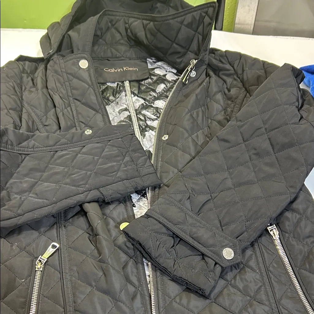 Calvin Klein Charcoal Quilted Jacket - Image 3