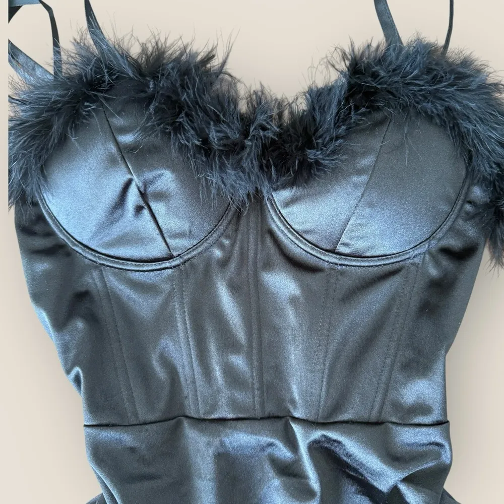 Windsor | Satin Feather Corset Bodysuit | Size L - Image 6
