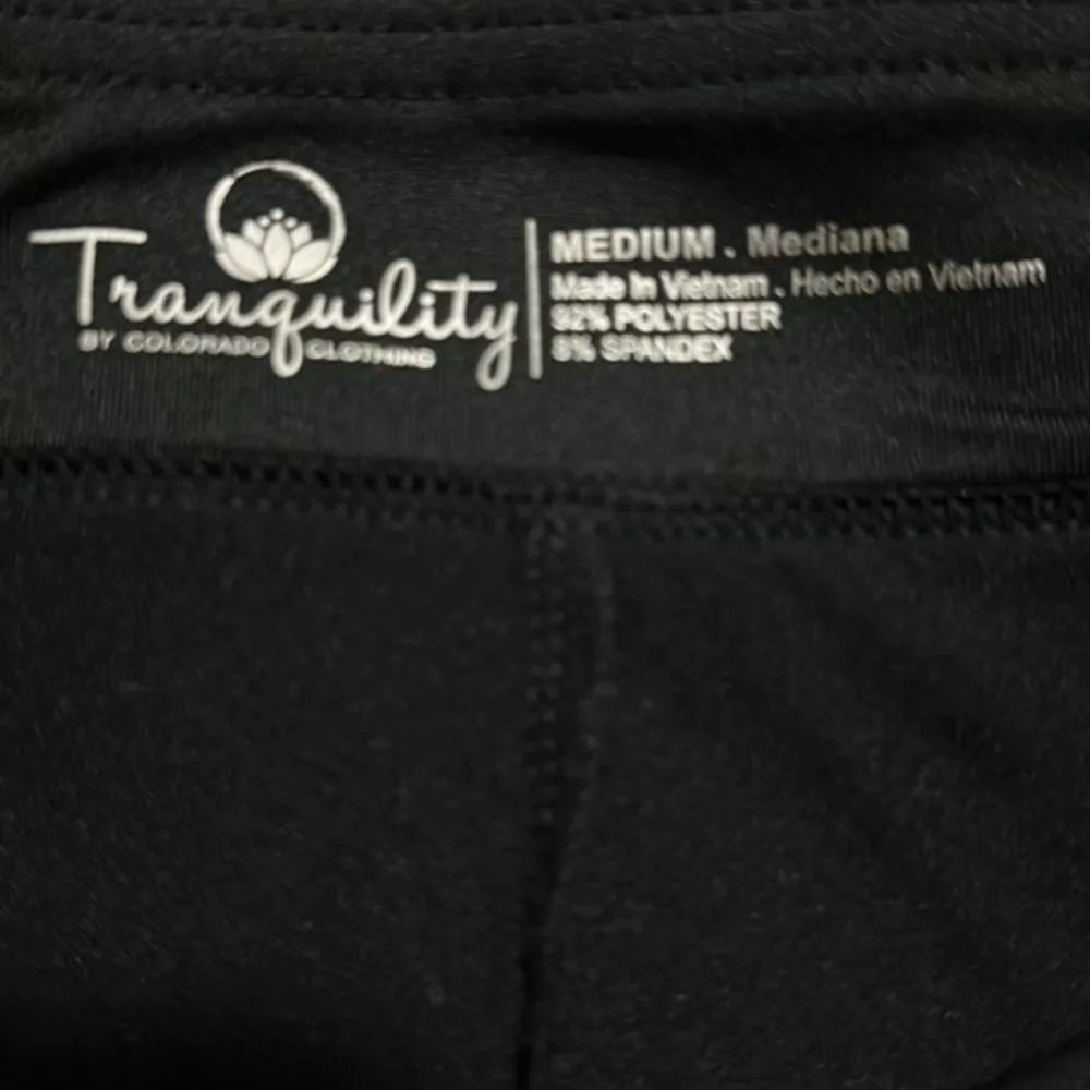 Transquility White Black Gym Tennis Golf Skort Size Med EUC/NC #1372 - Image 2