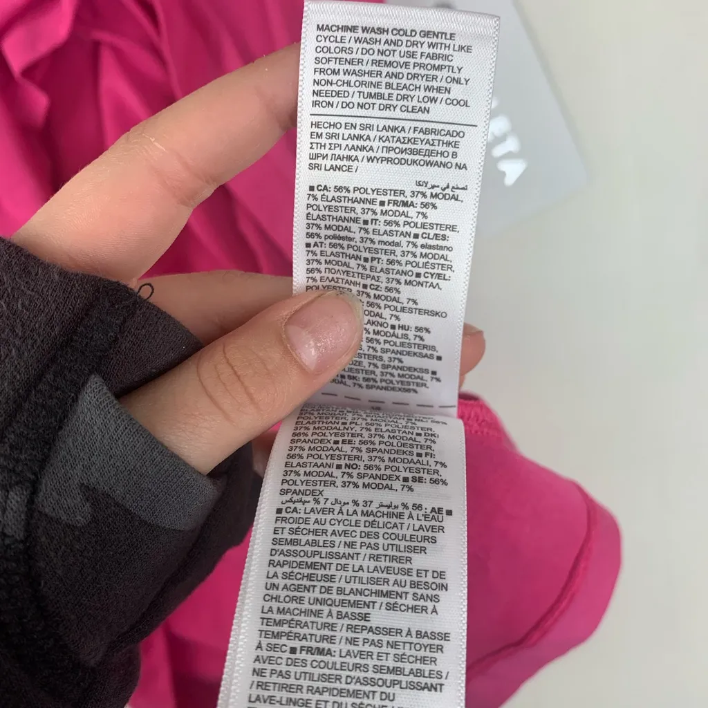 Athleta size medium air out cinch tank pink Fuchsia Sleeveless yoga athletic run - Image 9