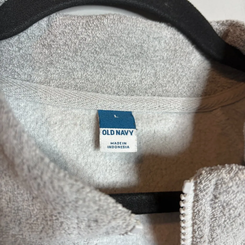 Old Navy grey terry cropped zip up pullover - Image 2