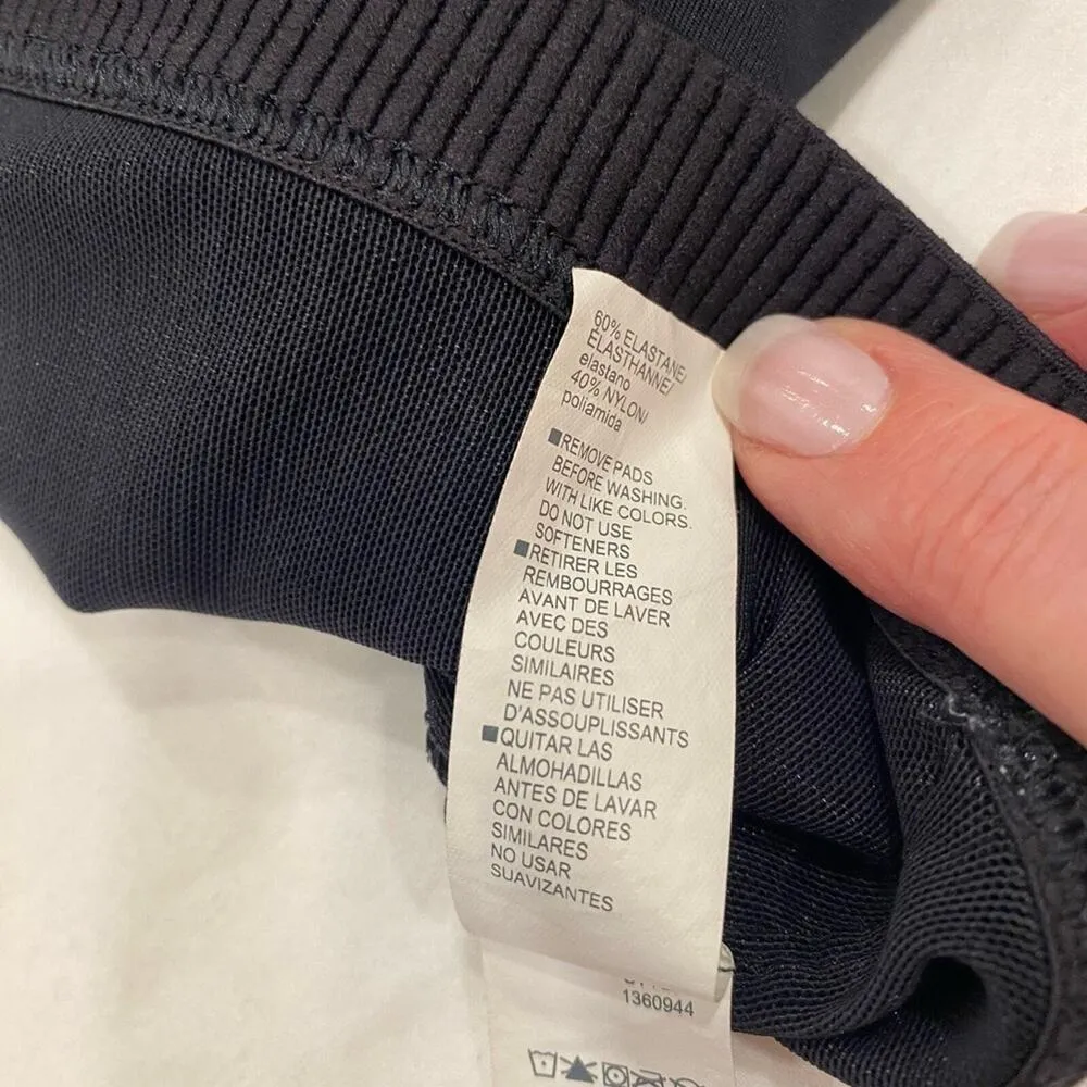 Athletic Sports Bra Black Size Medium - Image 8