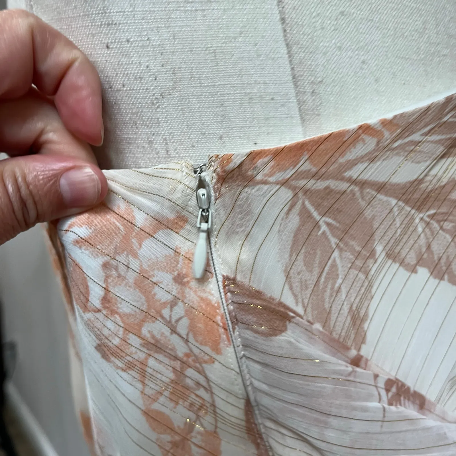 Express Metallic Floral One Shoulder Front Twist Pleated Maxi Dress Size M - Image 7