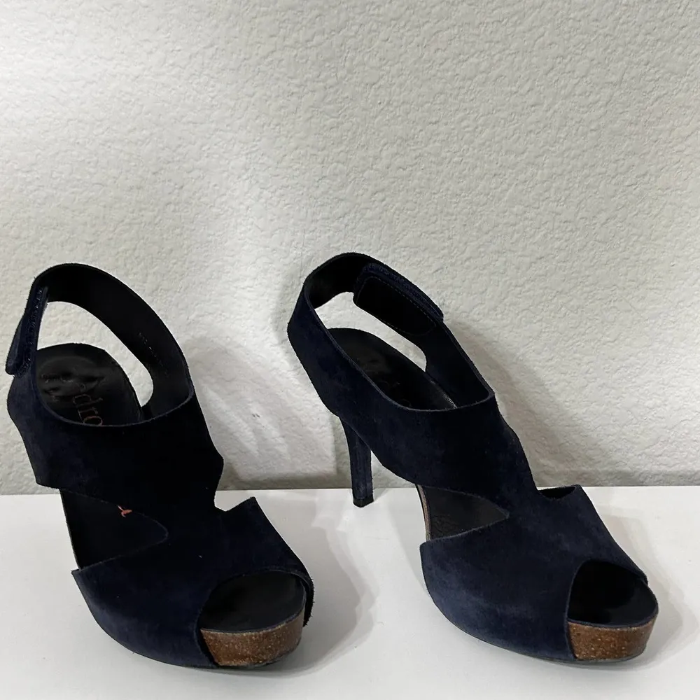 Pedro Garcia  Navy Suede Cut Out Peep Toe Platform Heels Size 39 / 8.5 - Image 3