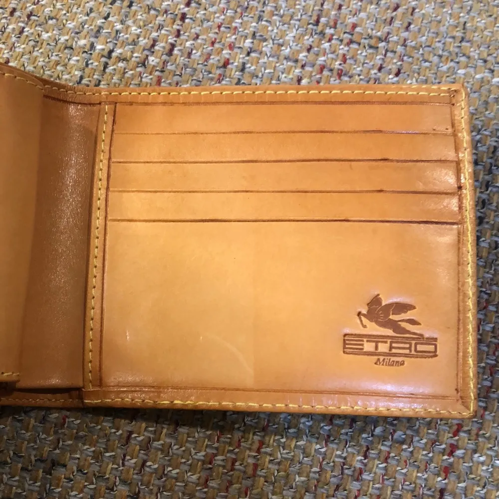 ETRO Milano Red Paisley NWOB Coated Canvas Vachetta Bifold Wallet - Image 11