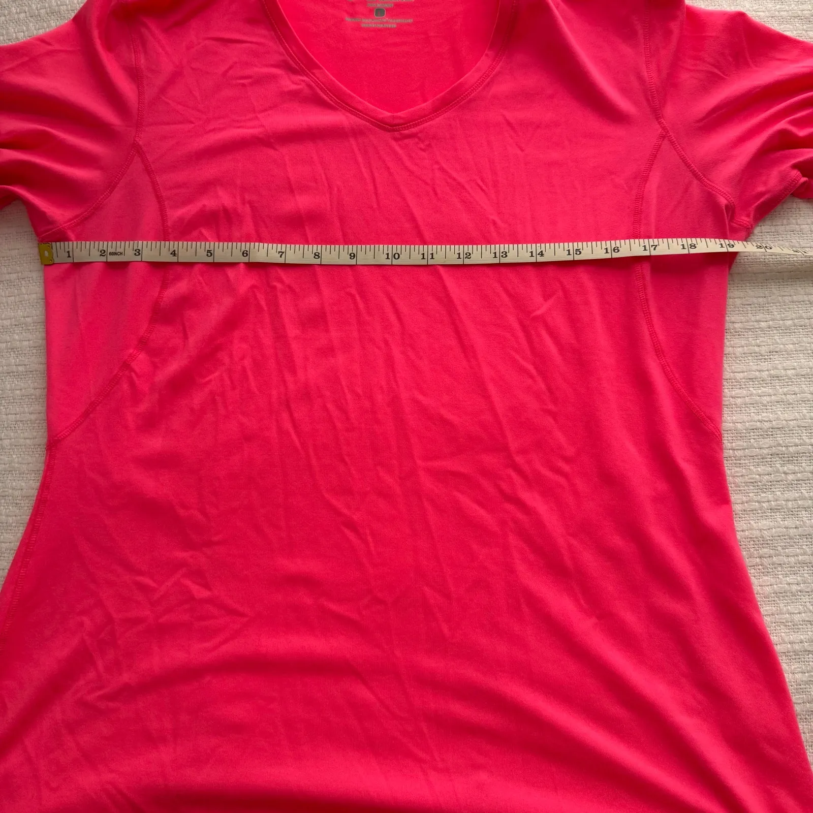 Large Brooks Running Hot Pink Long-Sleeve Running T-Shirt - Image 7
