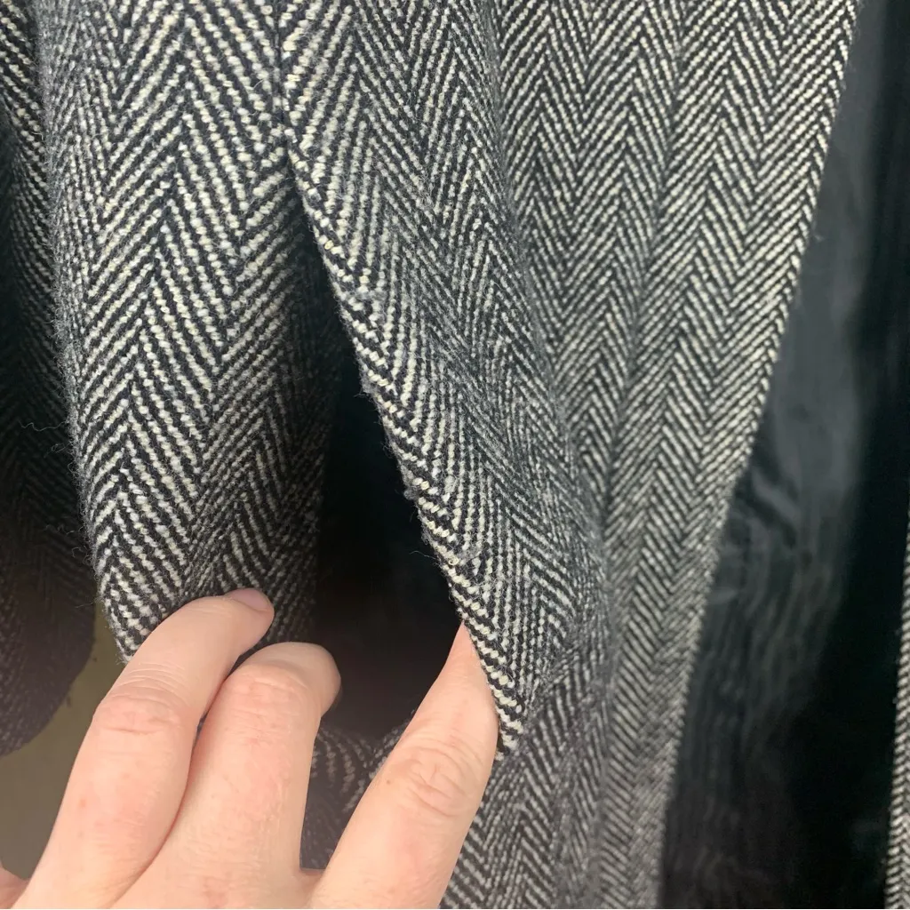 Banana Republic size large wool black Gray pea coat faux fur business - Image 8