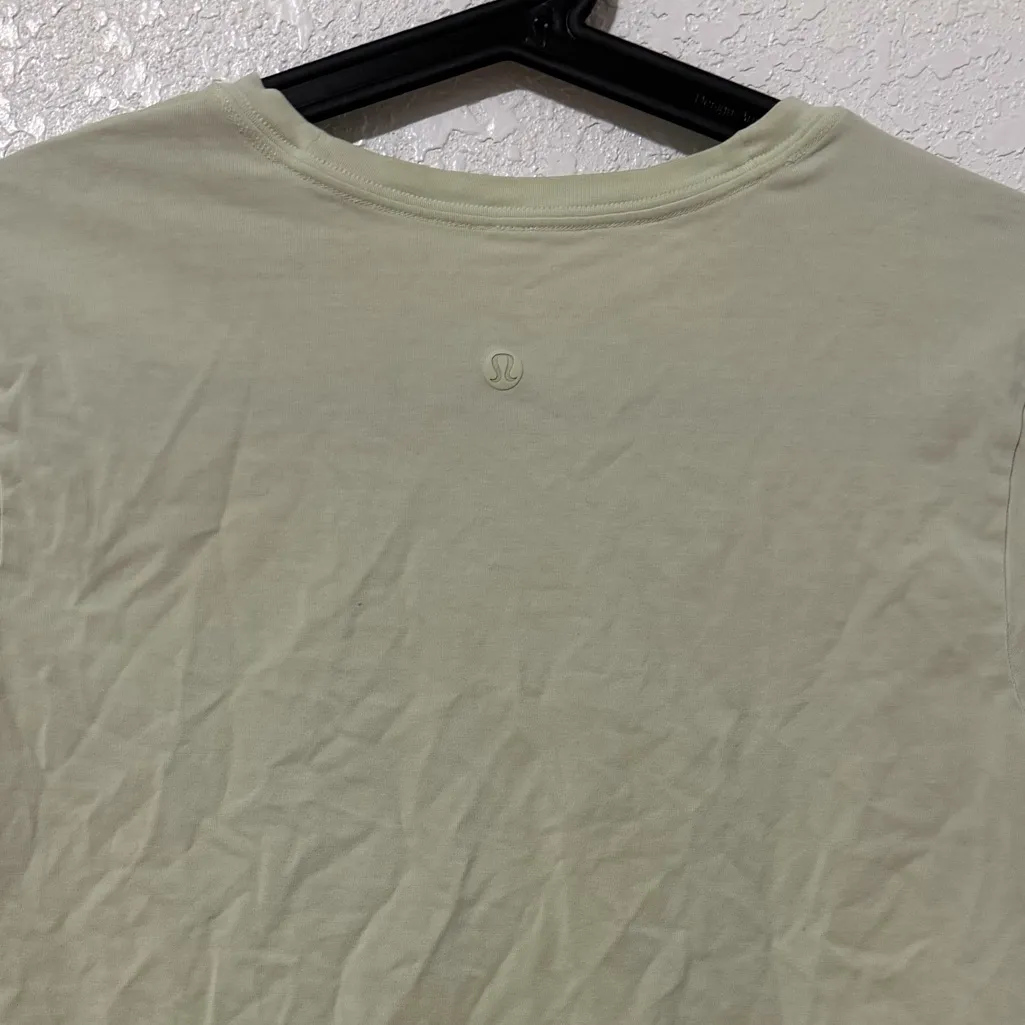 Lululemon  Work Out Shirt - Image 6