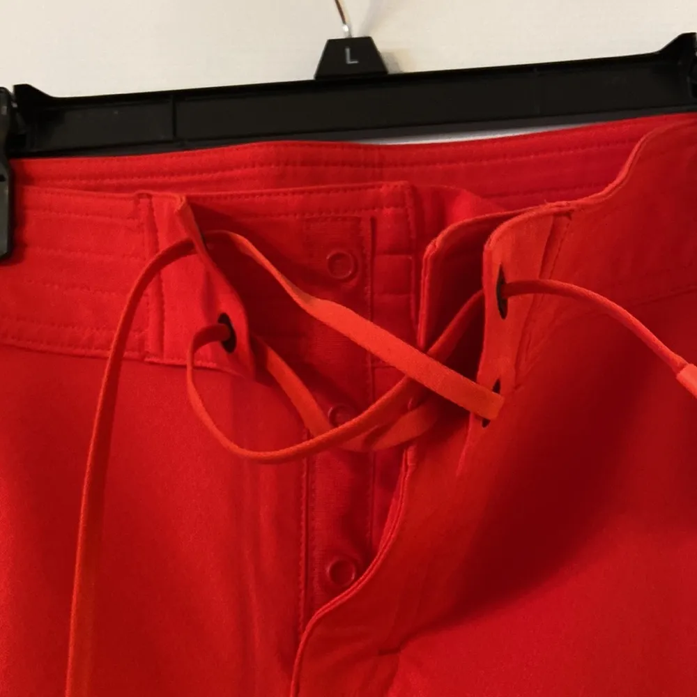 Athleta Shorts size 12 color red BNWOT length 16” waist 36” - Image 2