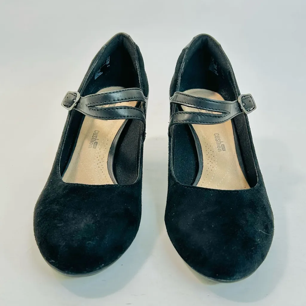 Clarks Dancer Reece Black Suede and Leather Mary Jane Pumps size 7 - Image 5