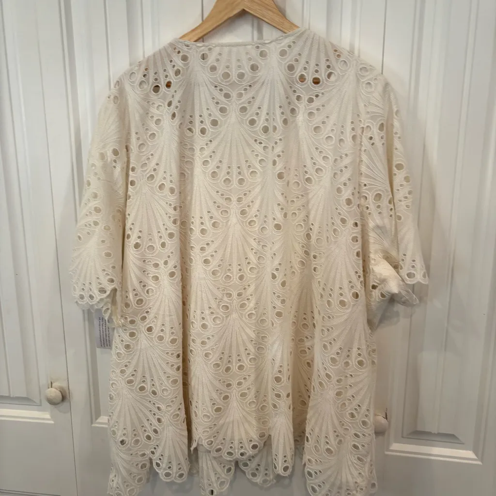 Beautiful By Lawrence Zarian White Eyelet Top And‎ Tank Top Set Size 5X - Image 2