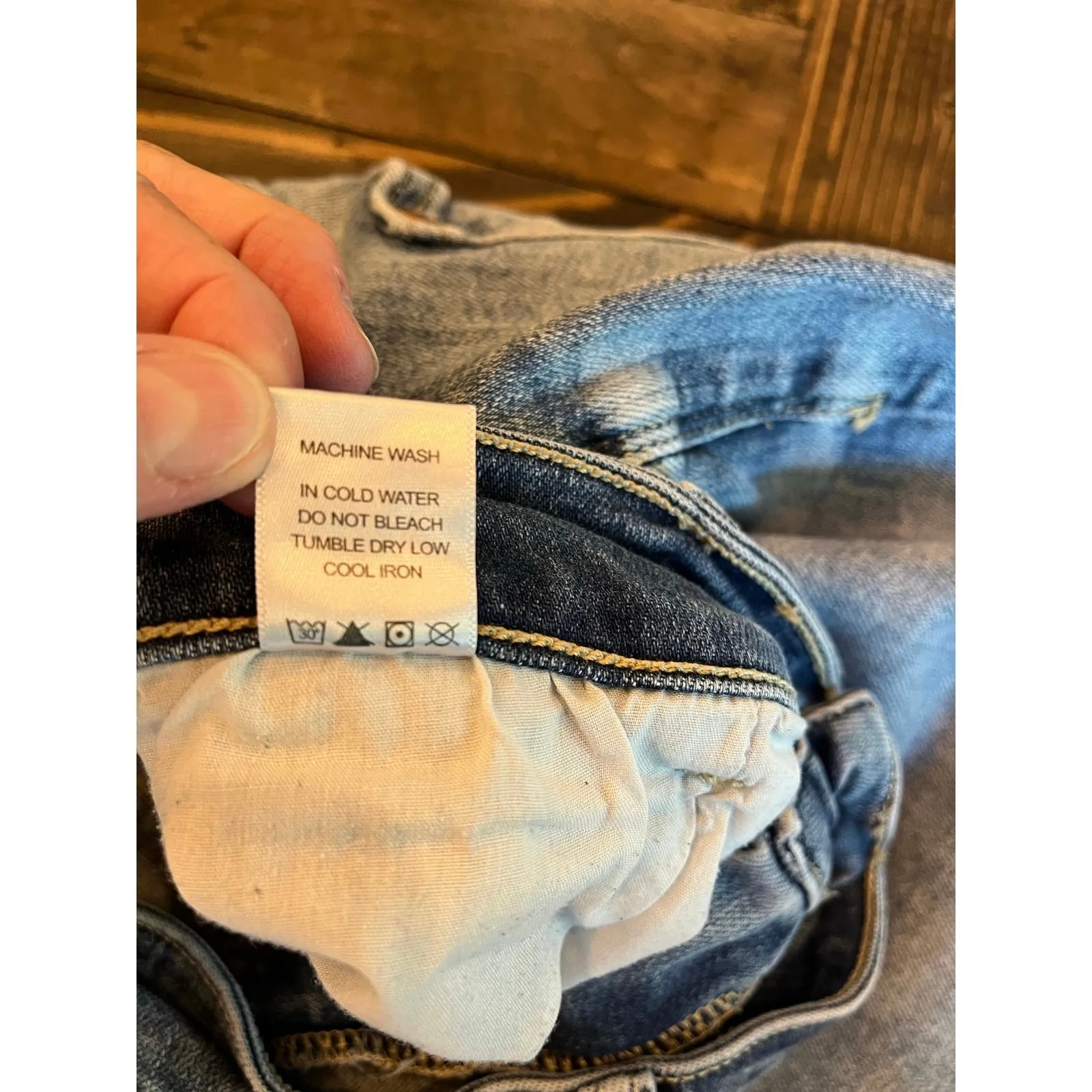 Judy Blue Denim Blue Jean Shorts Women 3XL Plus Size Light Bermuda Comfy Stretch - Image 9