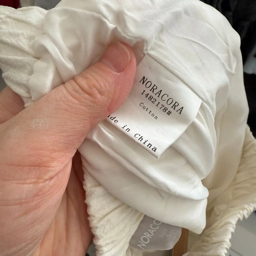 Noracora Women’s Small Cream Button Pants Ankle Minimalist Capsule New - Image 6