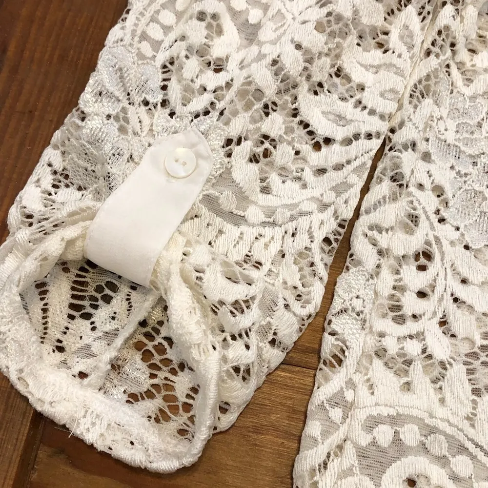 Maurices Lace 3/4 Sleeve Top/Coverup M - Image 3