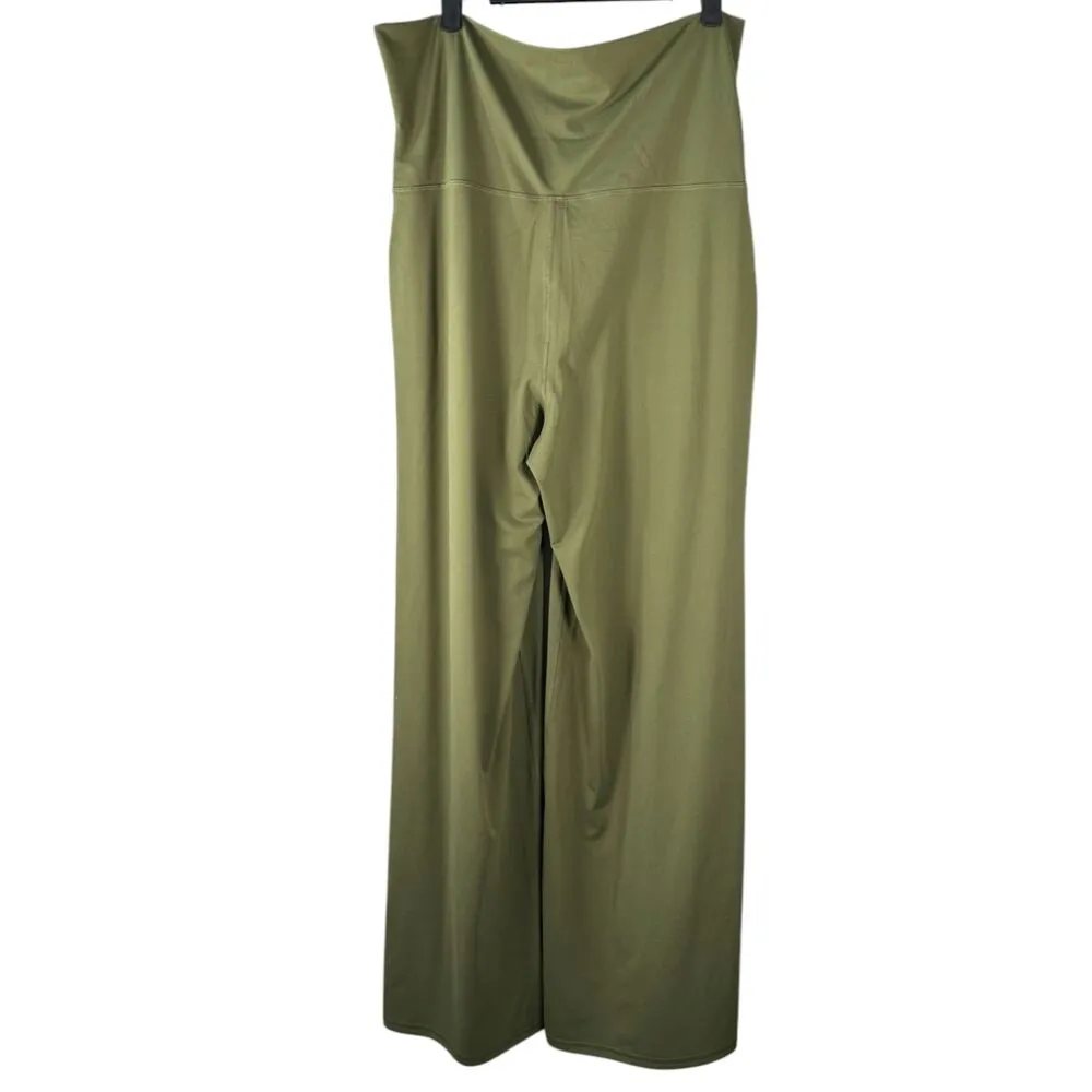 Fabletics High-Waisted Foldover Pant Green Size Medium NEW with Tags - Image 2