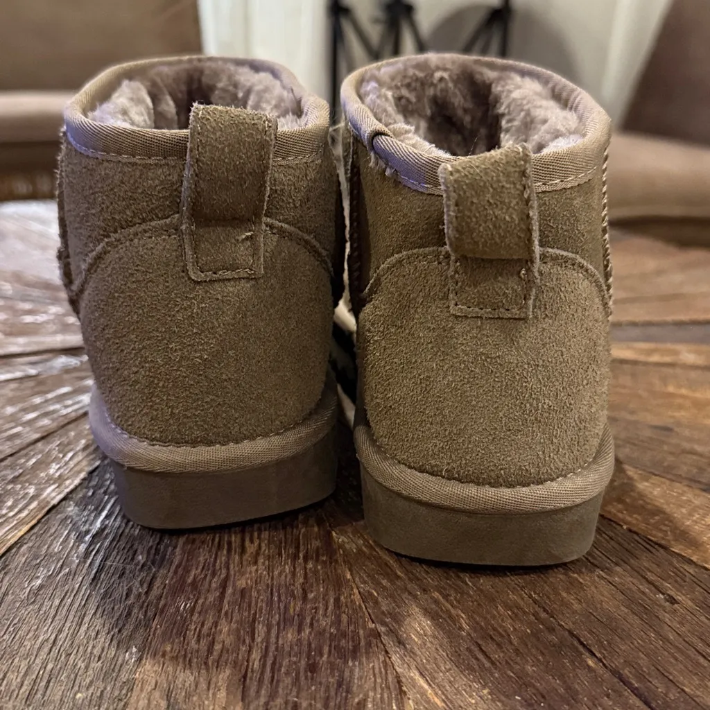 Project Hippy Mini Classic Cloud Mushroom Suede Ankle Plush Slip On Boots Brown Size 7.5 - Image 4