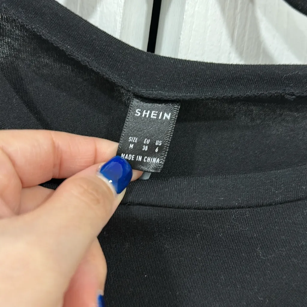 Skull t shirt Size M - Image 2