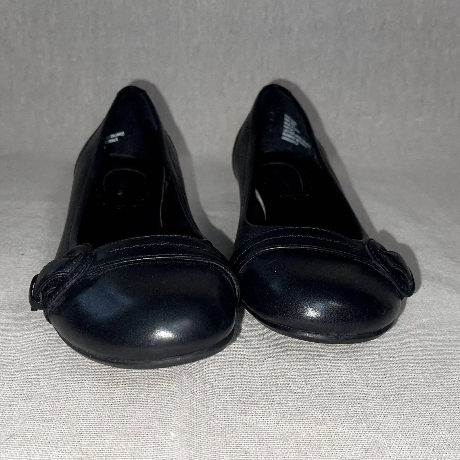 Croft & Barrow | Black Leather Kerri Round Toe Slip-On Shoes | Size 7 - Image 4