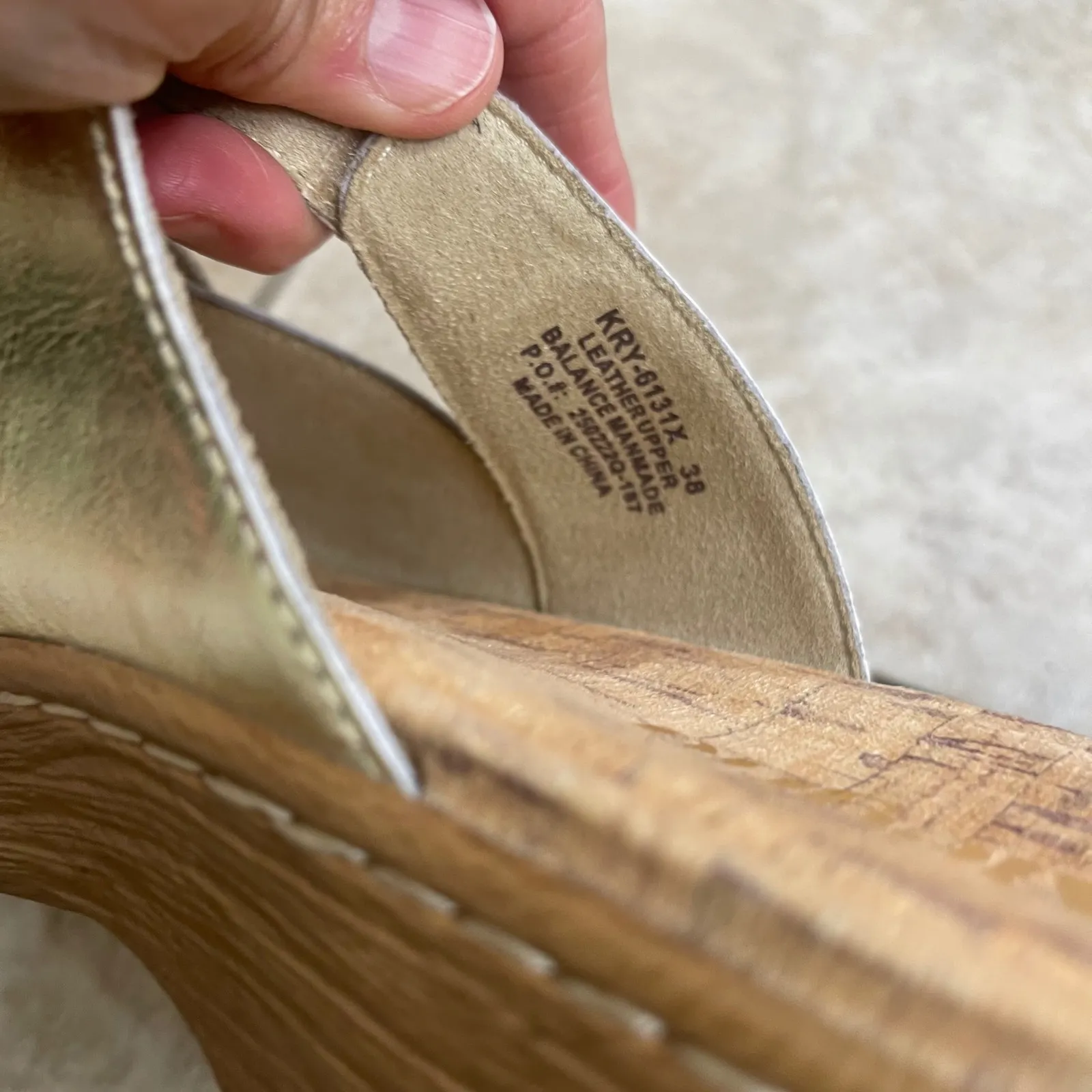 Alegria  krystal Gold Metallic Double Strap Sandals Women's Size 38 /usa 8-8.5 - Image 7